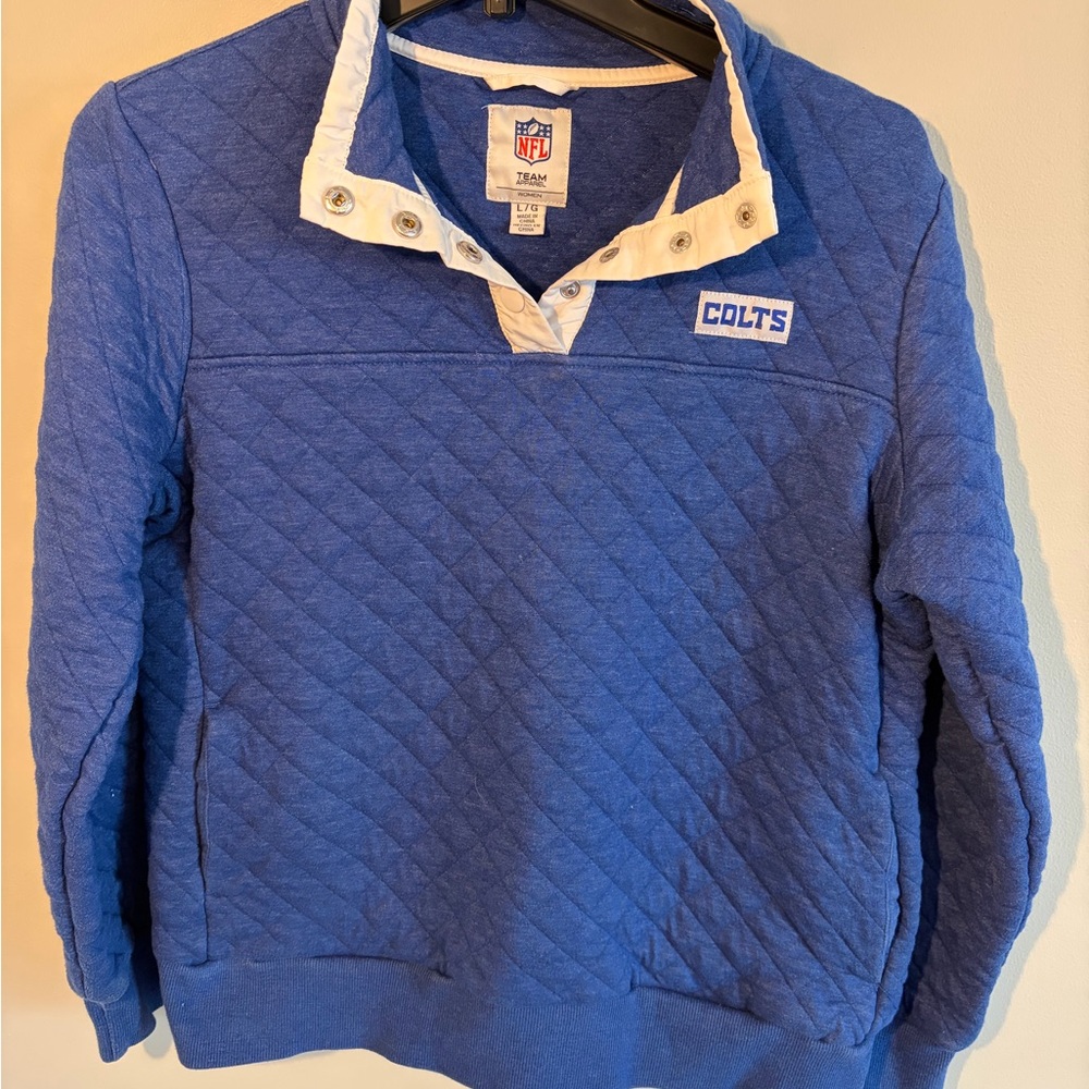 Indianapolis Colts Women’s Quilted Sweatshirt